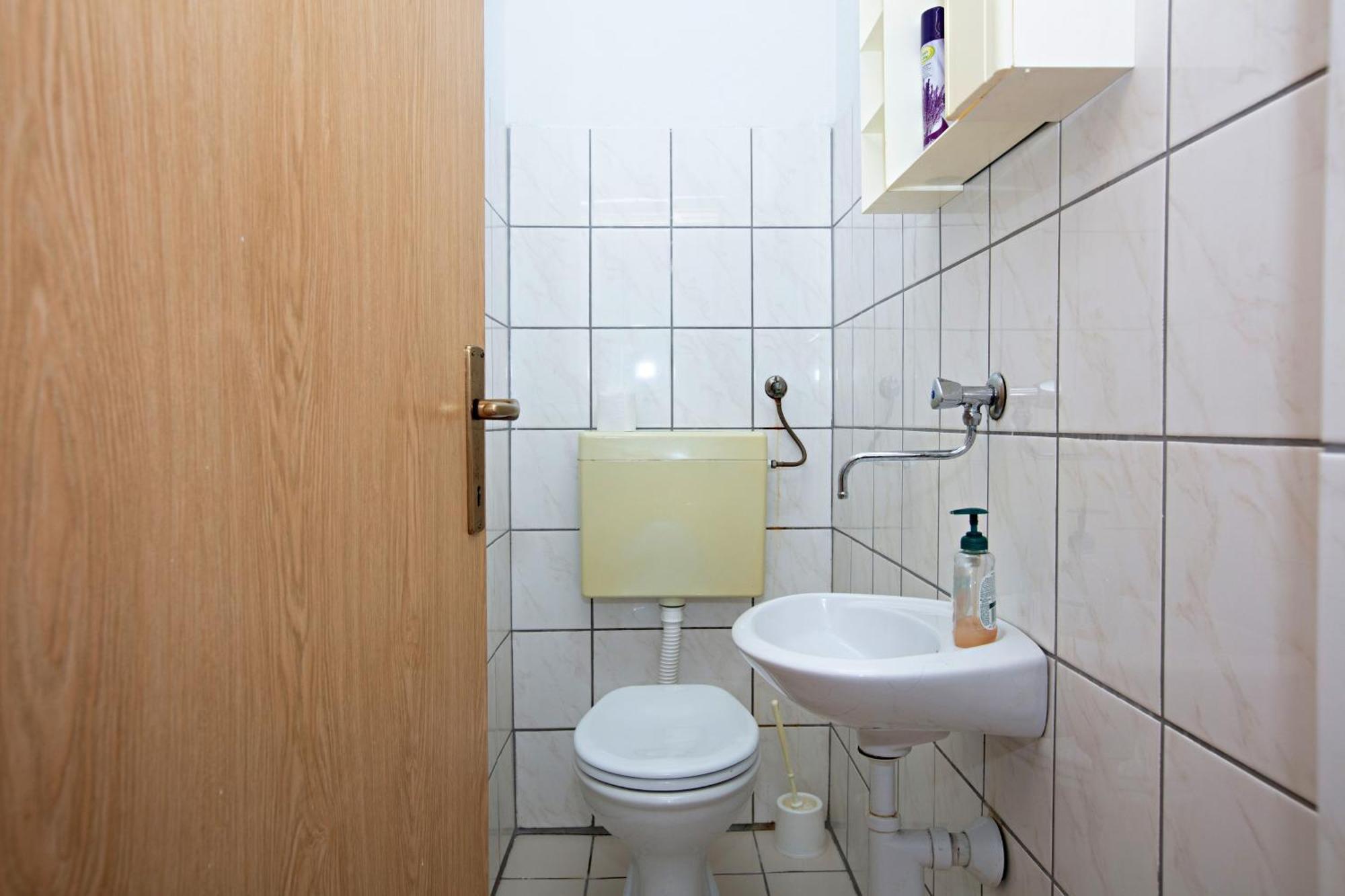 Apartments With A Parking Space Pirovac, Sibenik - 13263 외부 사진